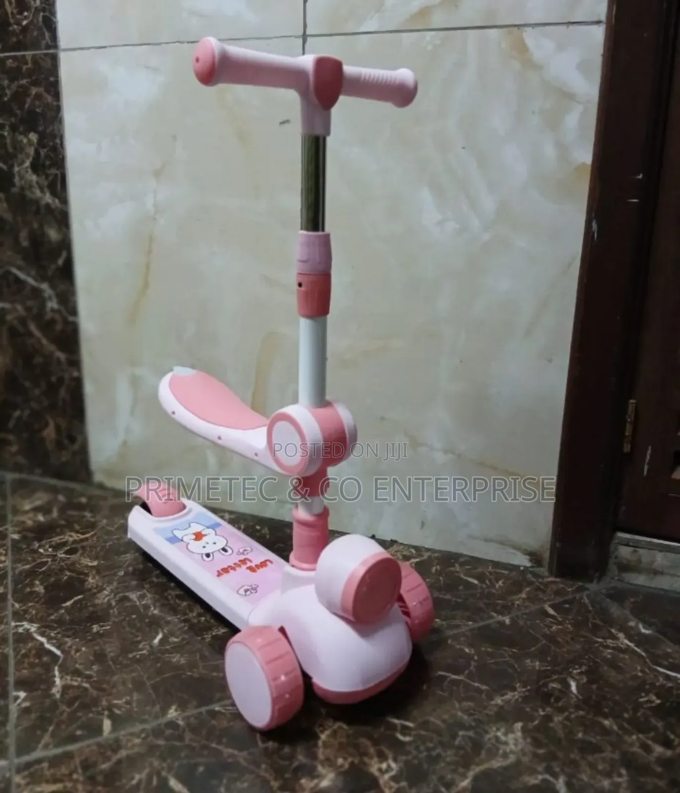 Scooter 
With Adjustable Height