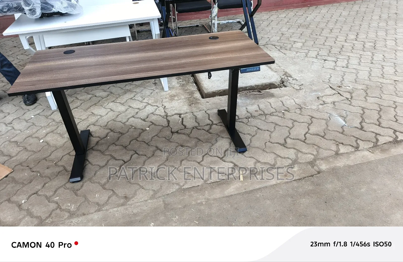Modern Motorized Adjustable Electric Table 1.4 Mtr