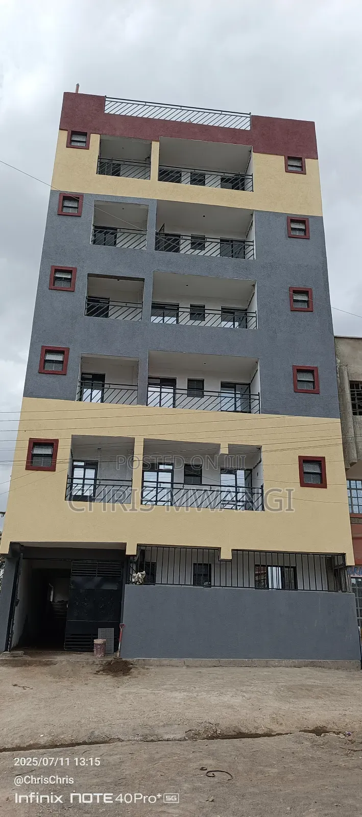 2bdrm Block of Flats in Kamakis Estate for sale