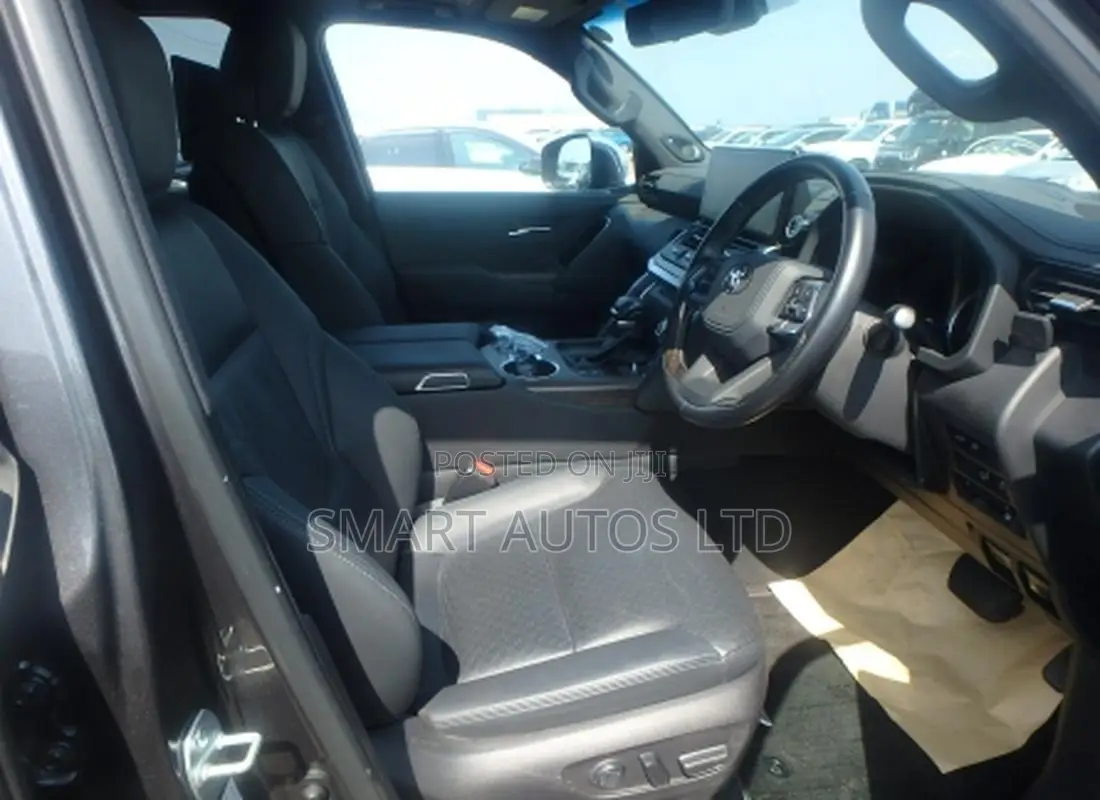 Toyota Land Cruiser 3.5 Petrol 4WD 2022 Gray