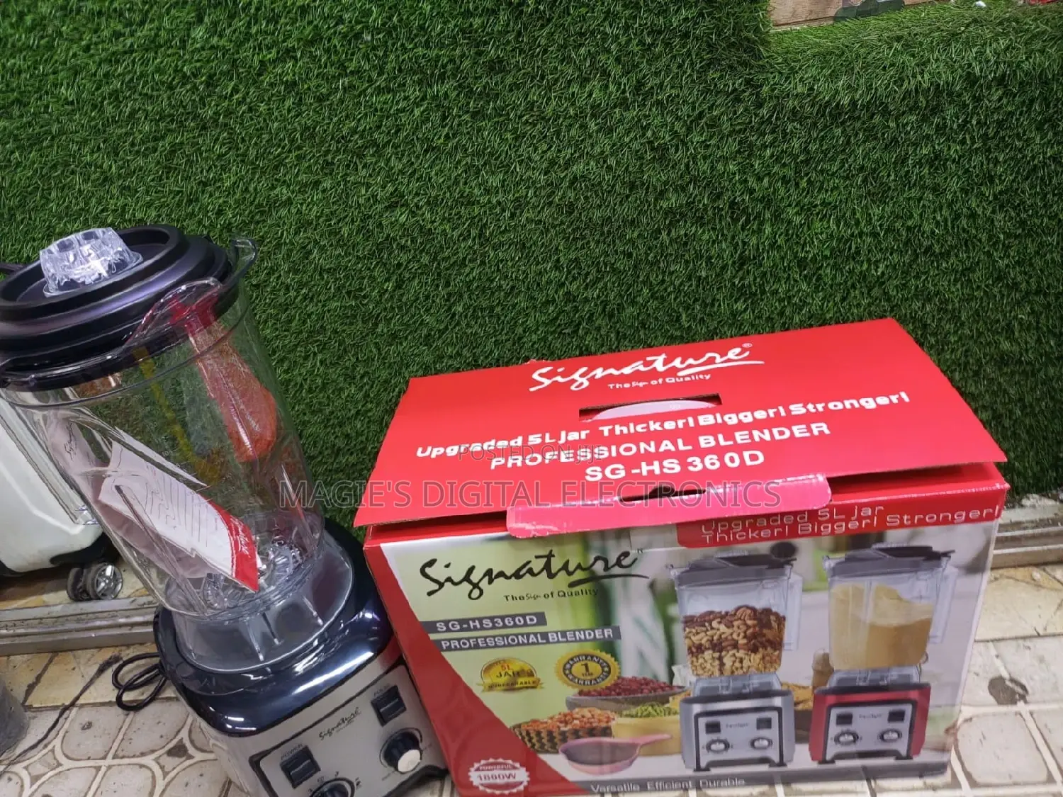 Commercial Standard 1800w Signature Blender