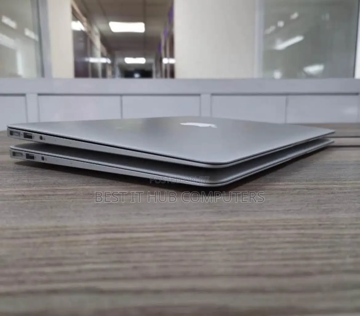 Laptop Apple MacBook Air 2017 8GB Intel Core i5 SSD 256GB
