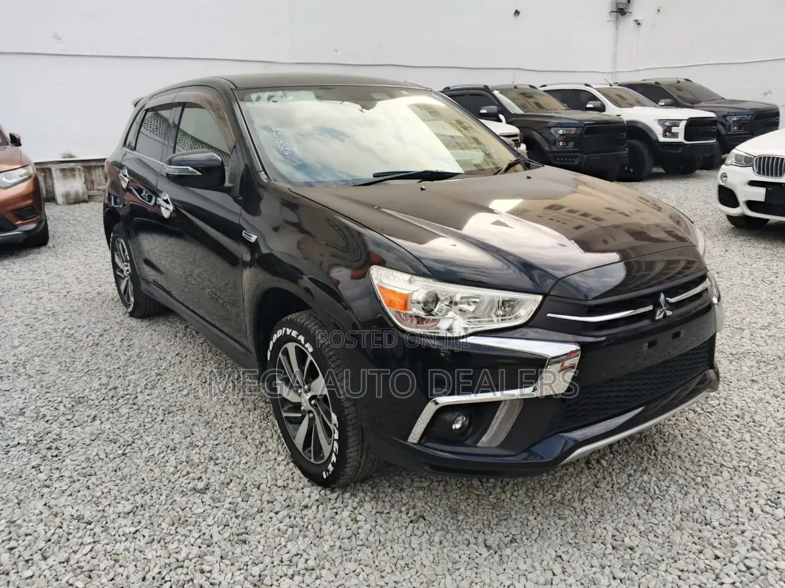 Mitsubishi RVR 2018 Black