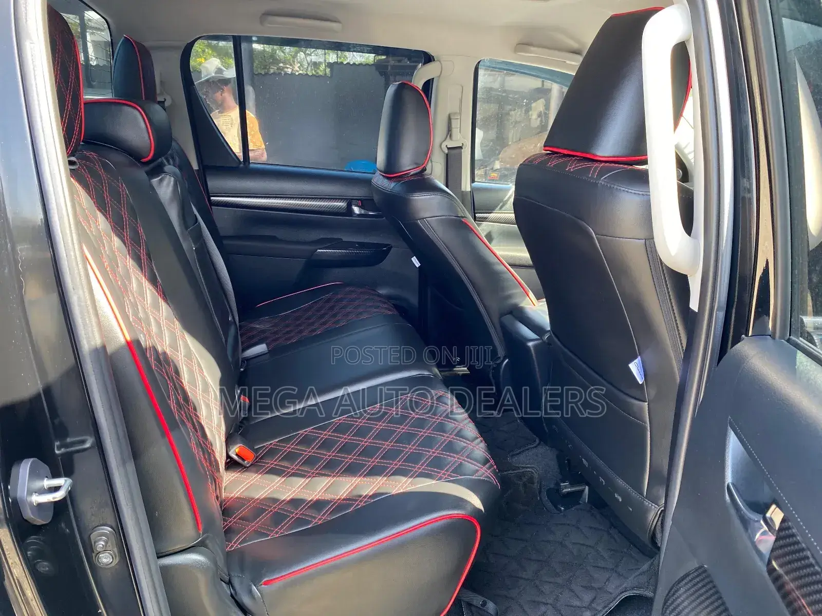 Toyota Hilux 2021 Black