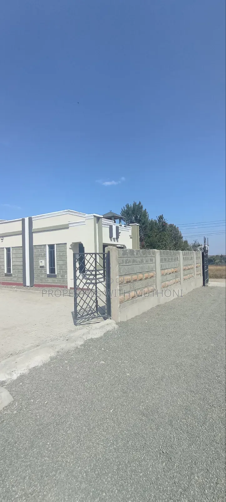 3bdrm Bungalow in Kitengela for sale