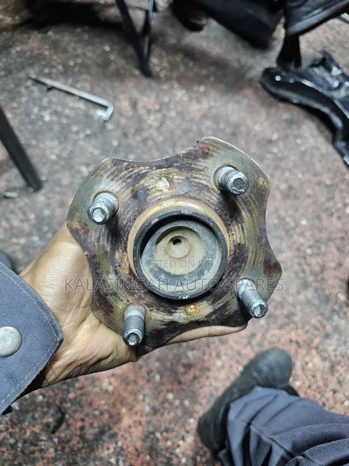 Fielder Rear Hub 2wd
