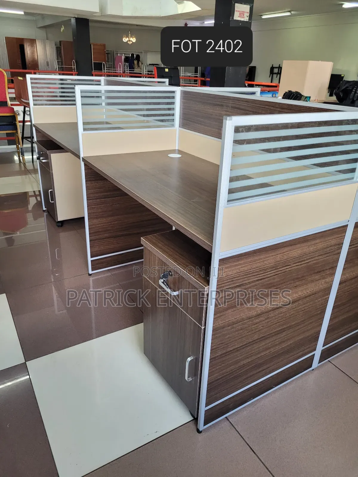 Imported Modern 4 Way Workstation