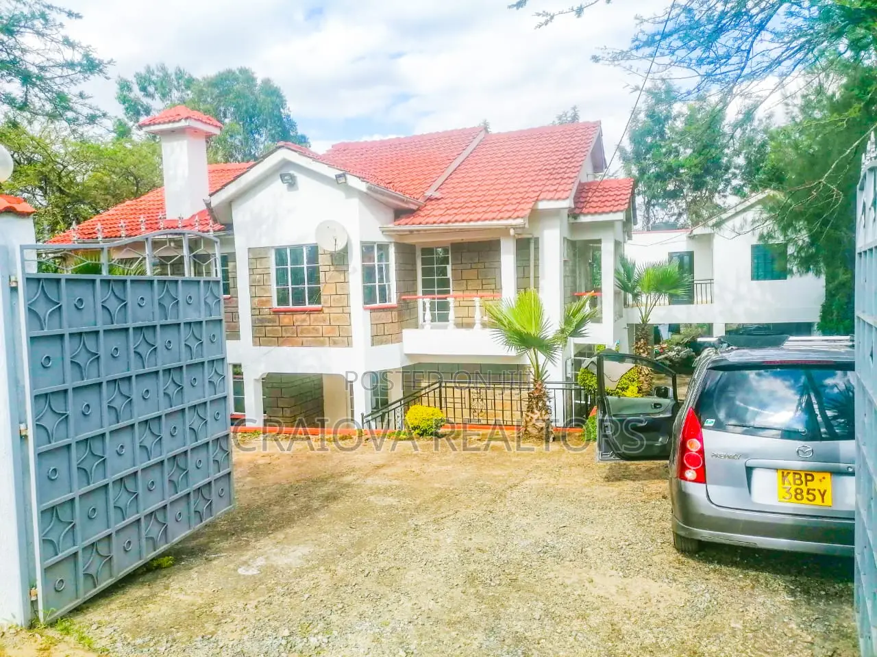 6bdrm Townhouse/Terrace in Rimpa for sale