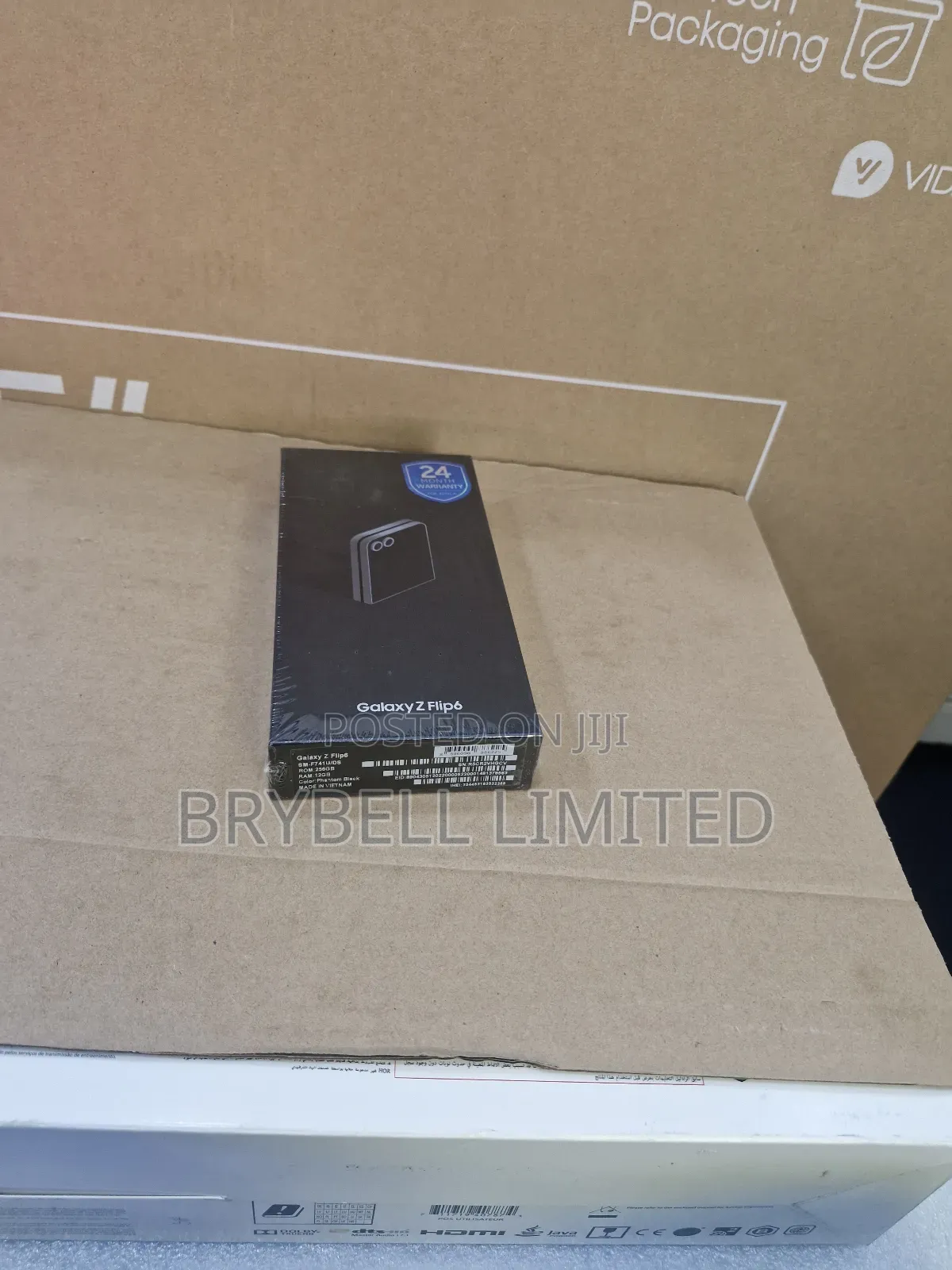 New Samsung Galaxy Z Flip6 256 GB Silver