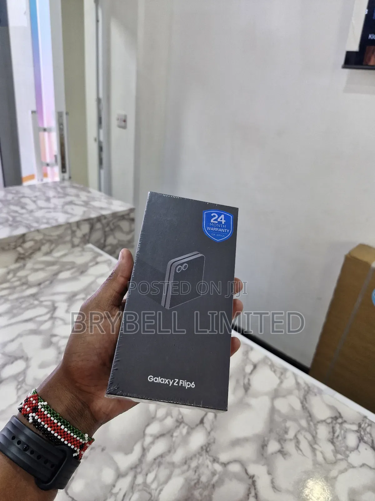 New Samsung Galaxy Z Flip6 256 GB Silver