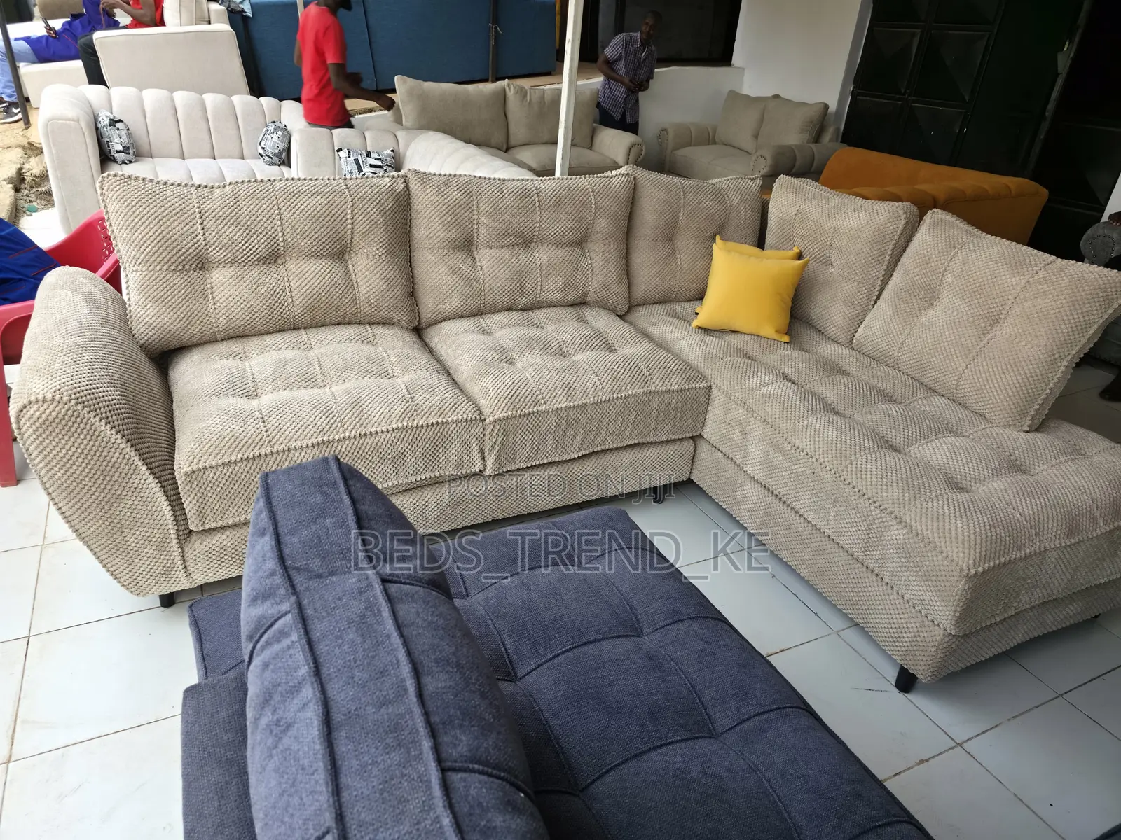 Chestrfield 6 Seater L Seat