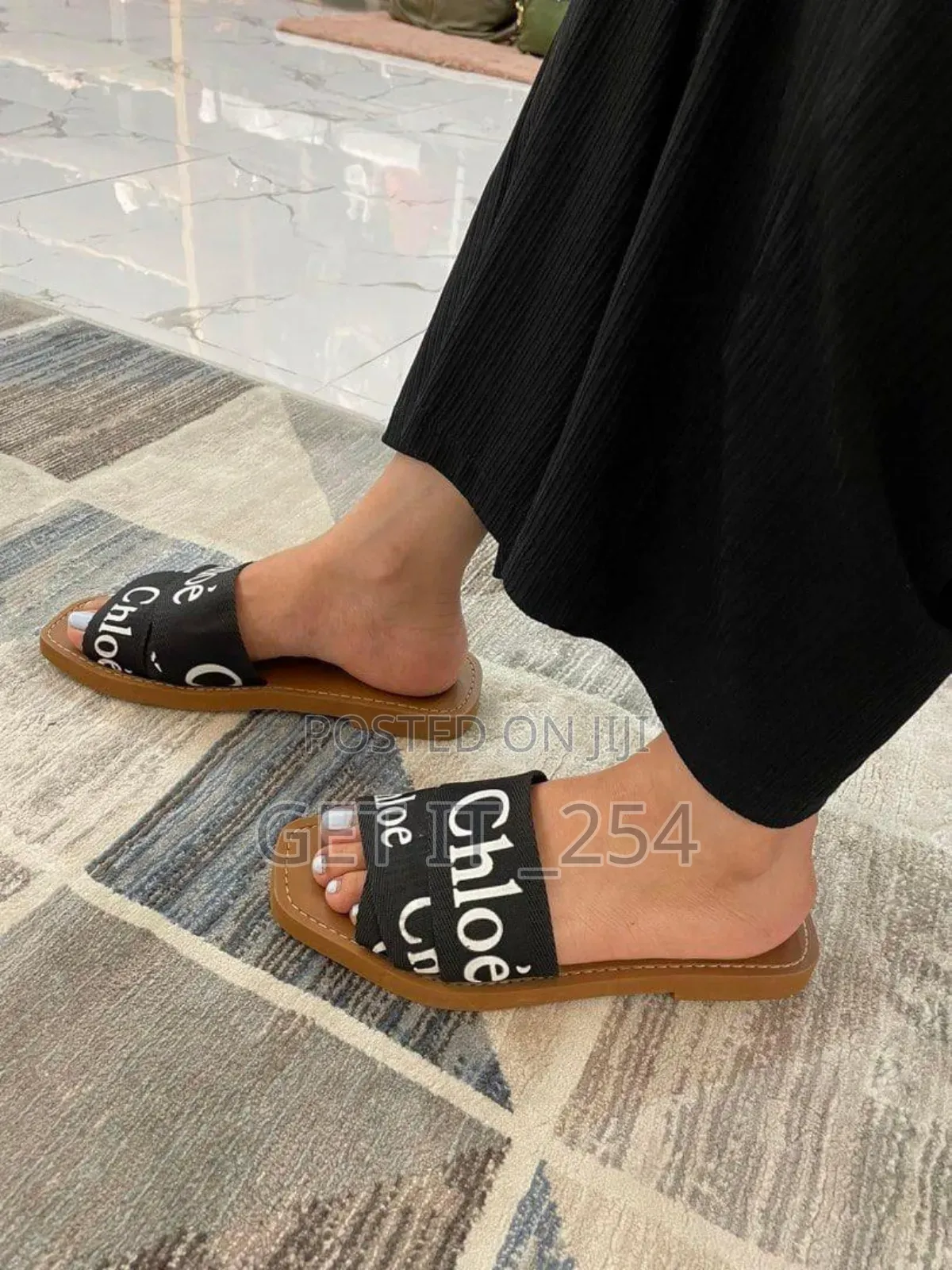 Chloe Sandals
36,37,38,39,40,41