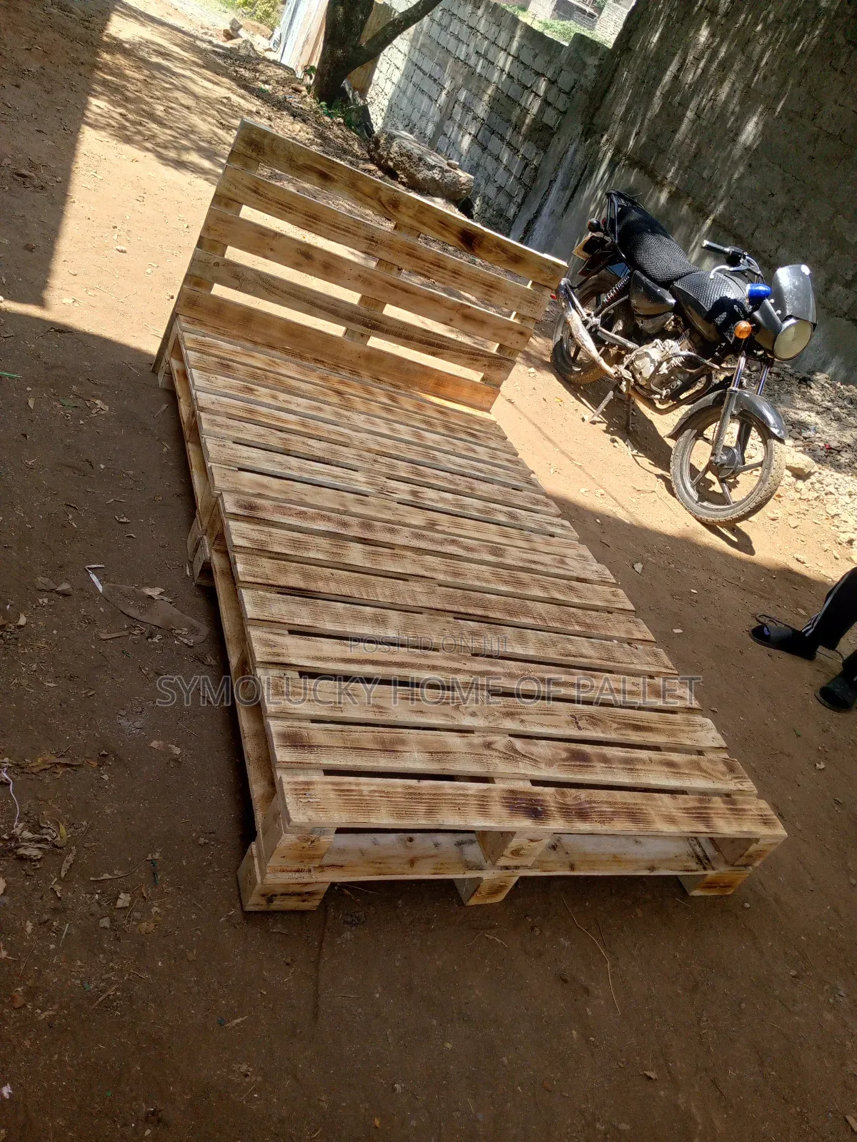 Pallet Pallet Bed on Offer 4*6