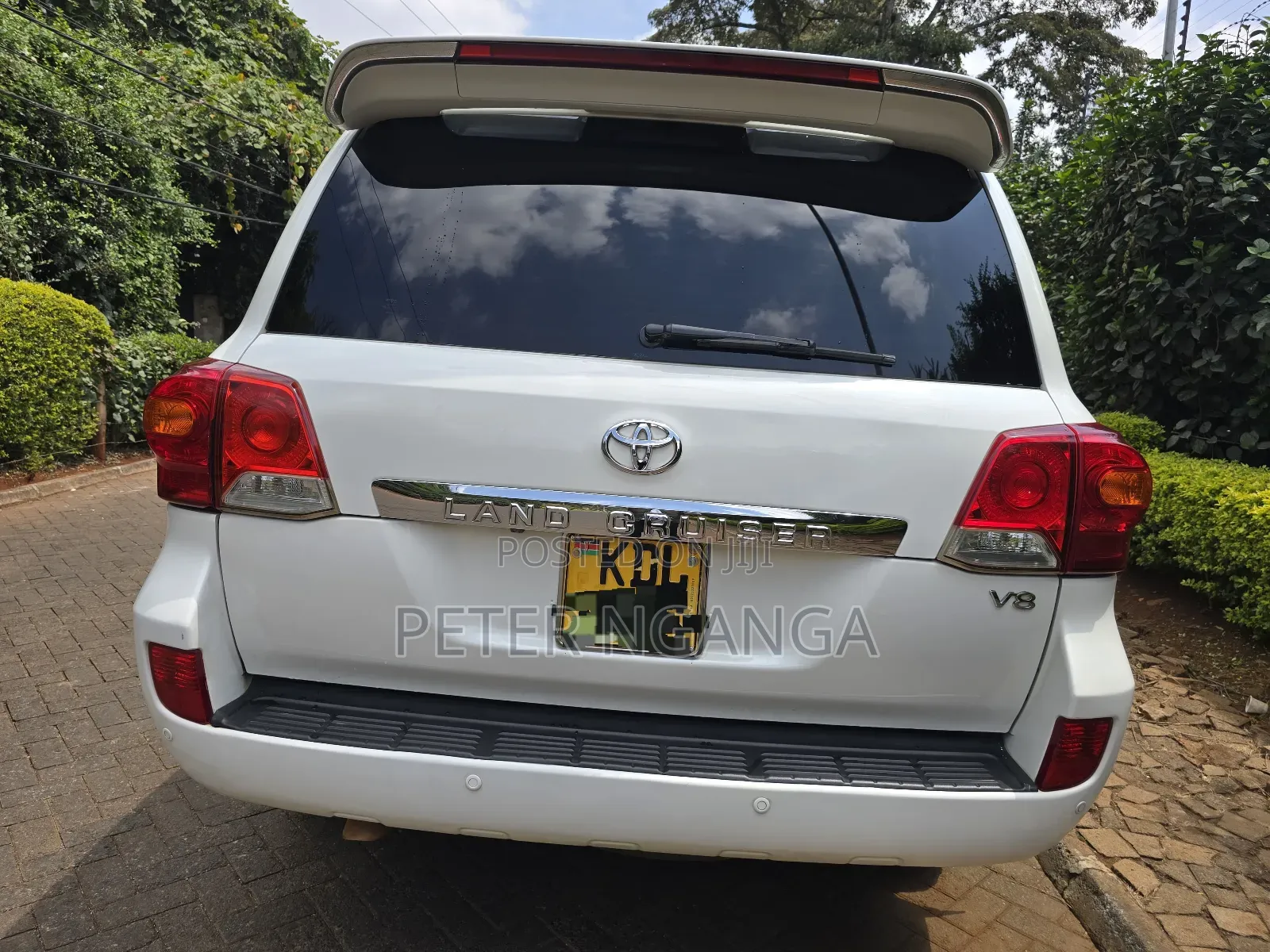 Toyota Land Cruiser 2015 White