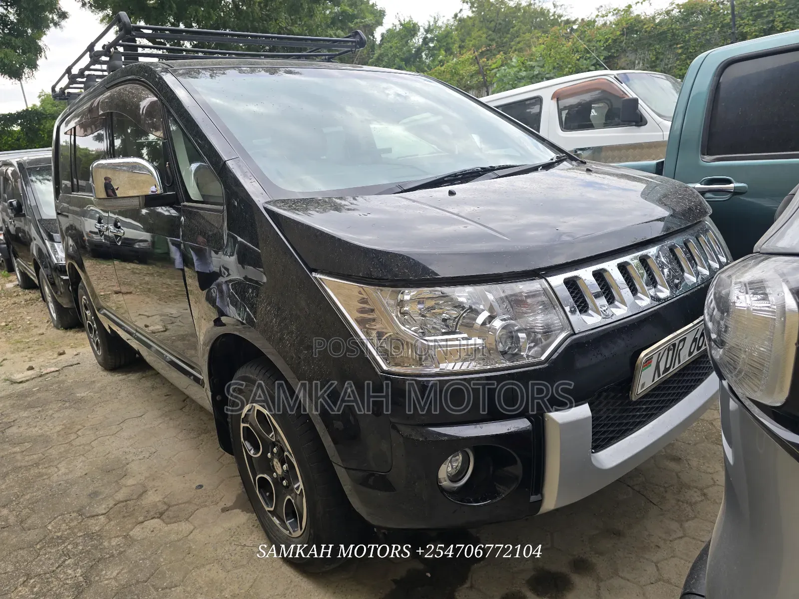Mitsubishi Delica 2017 Black