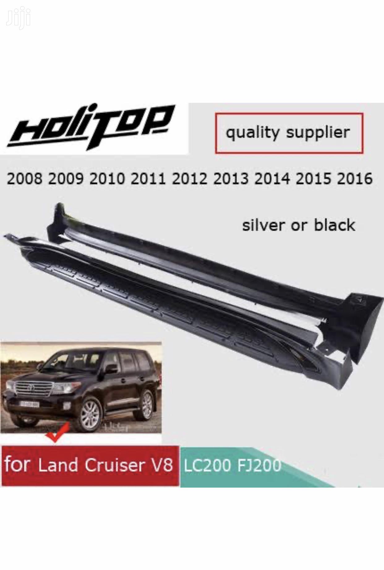 V8 Sidestep Landcruiser