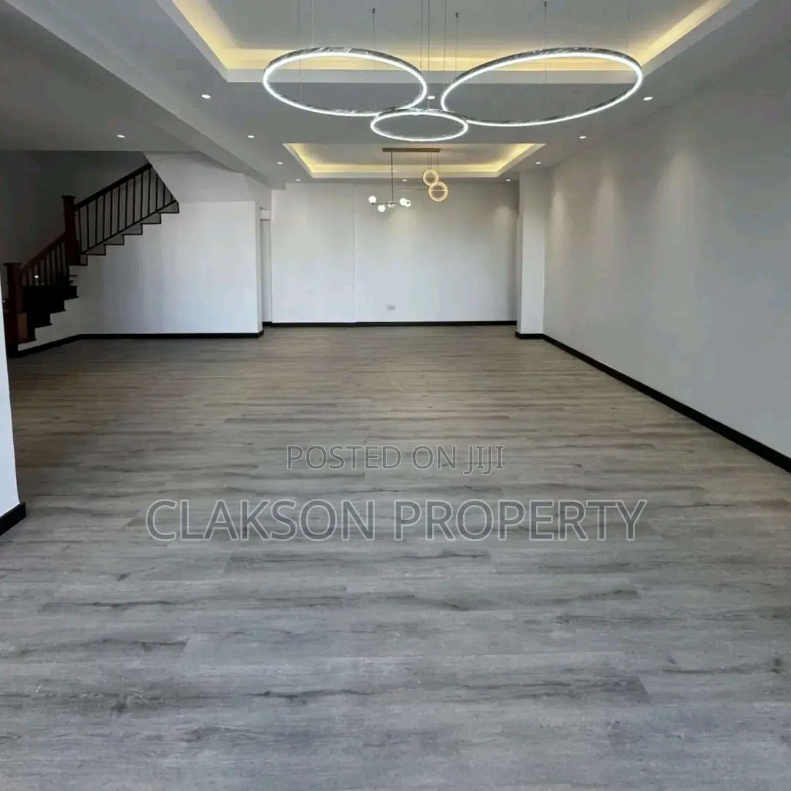 5bdrm Apartment in Parkland, Parklands/Highridge for rent