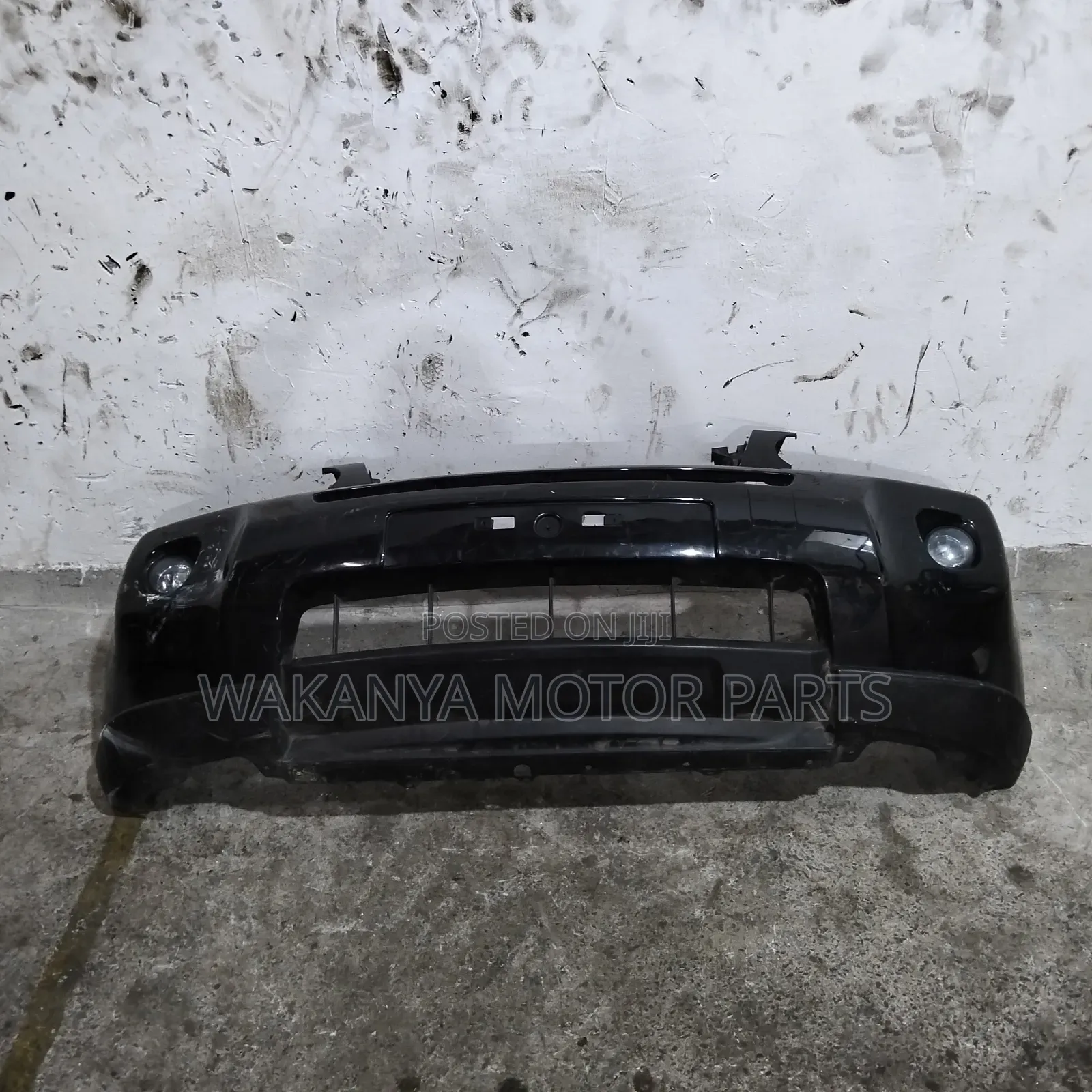 Nissan X-trail Nt31 Front Bumper Complete With Fog Lamps