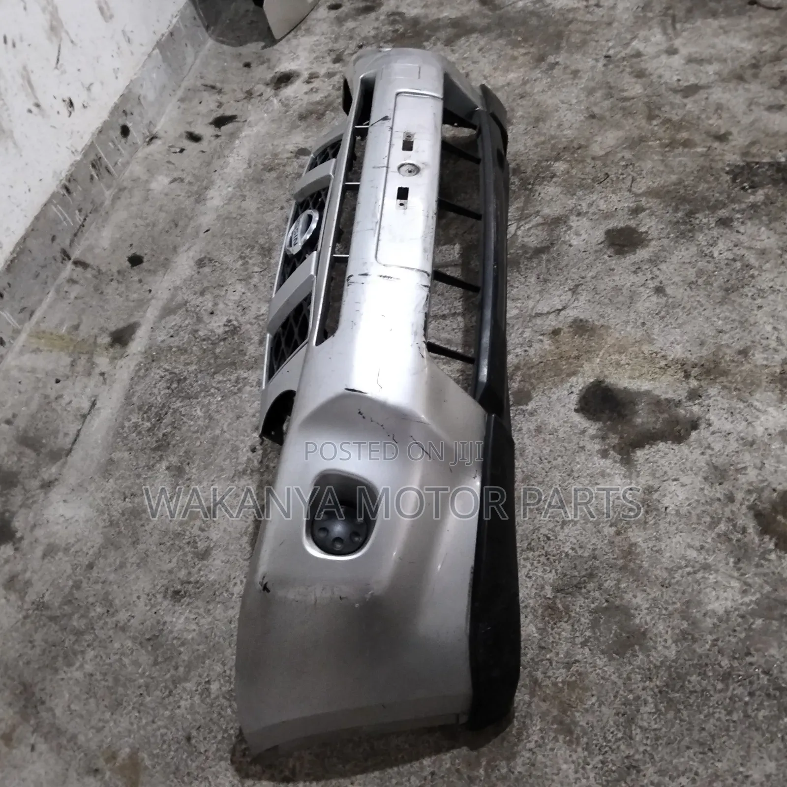 Nissan X-trail Nt31 Front Bumper Complete With Grille,