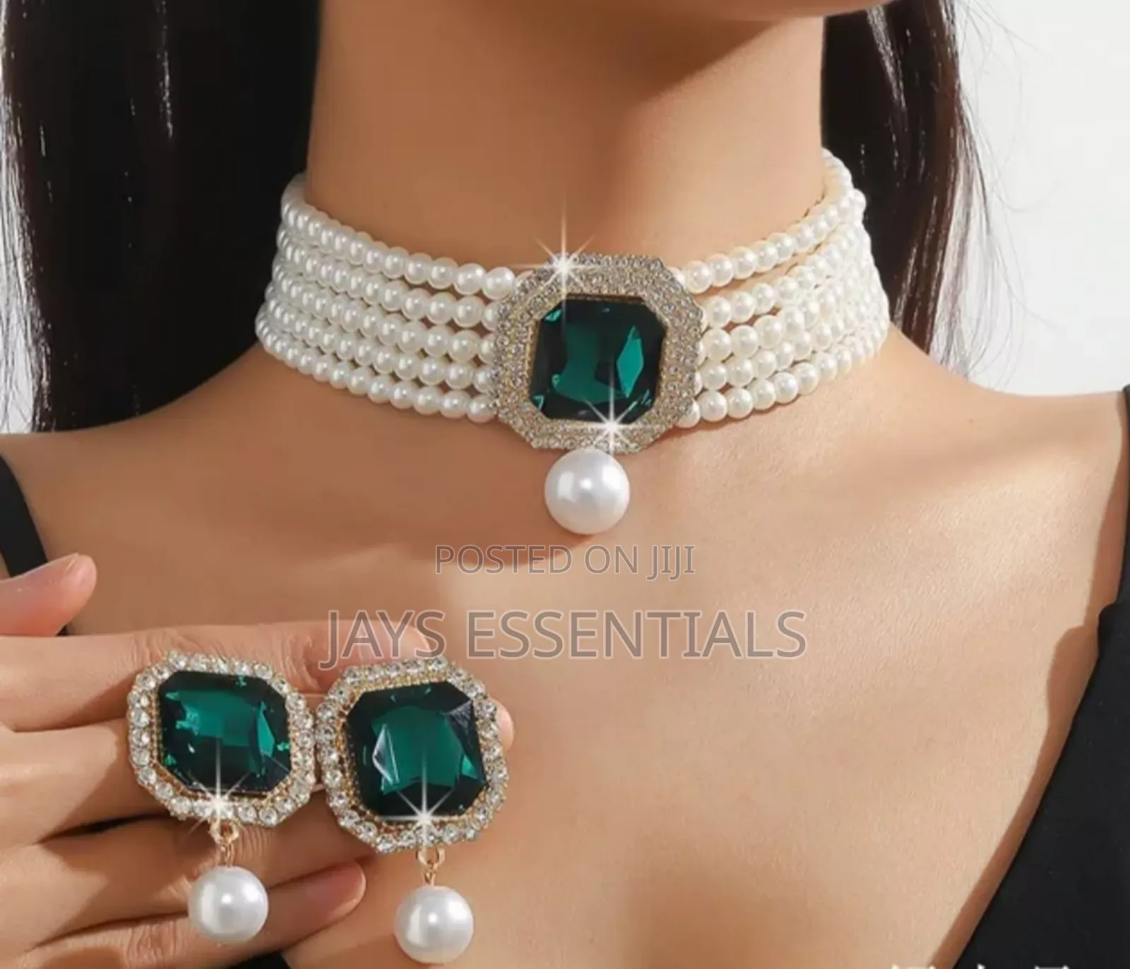 Pearl Detailed Necklaces And Earrings