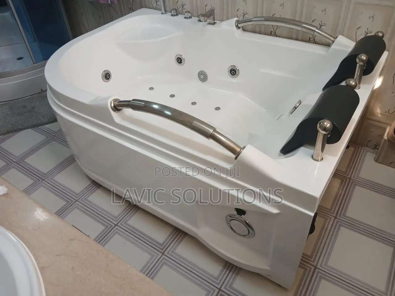 Modern Jaccuzzi