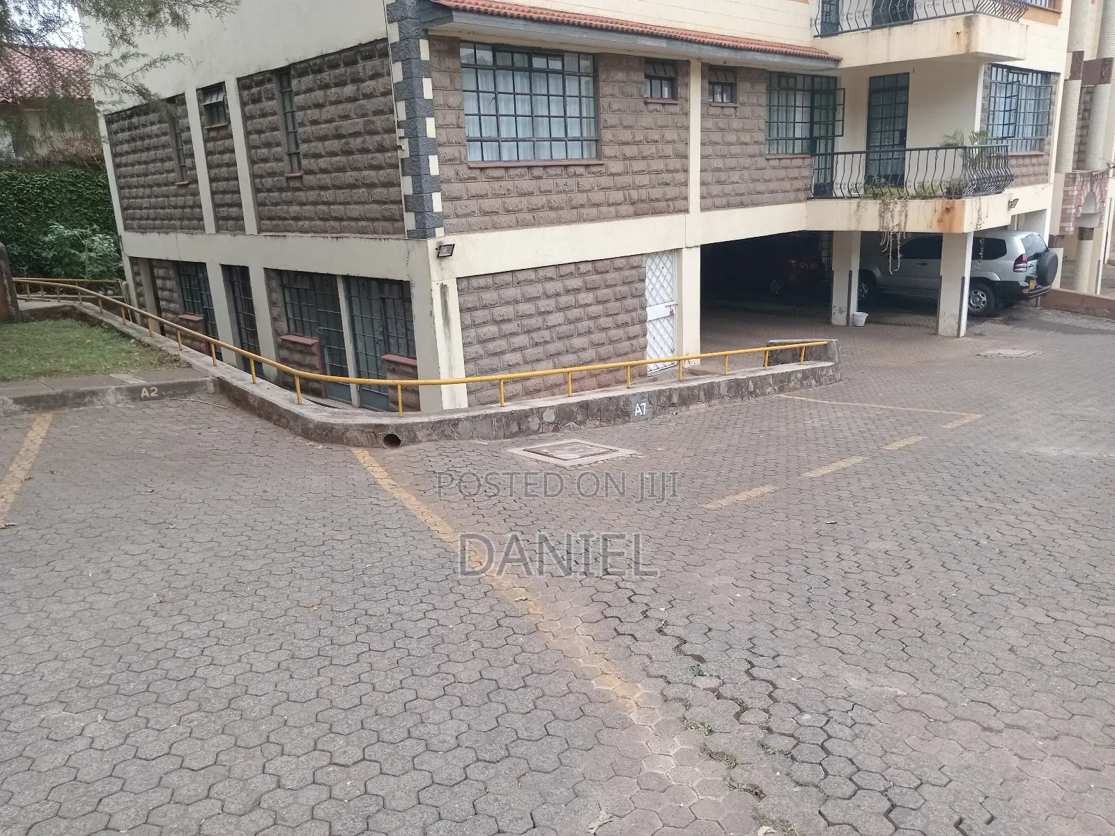 4bdrm Apartment in Riverside Drive for rent