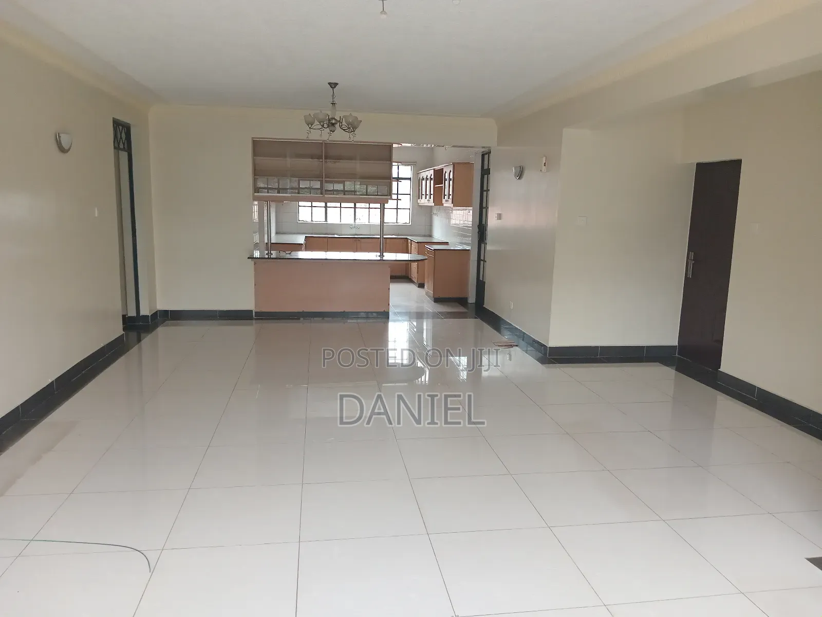 4bdrm Apartment in Riverside Drive for rent