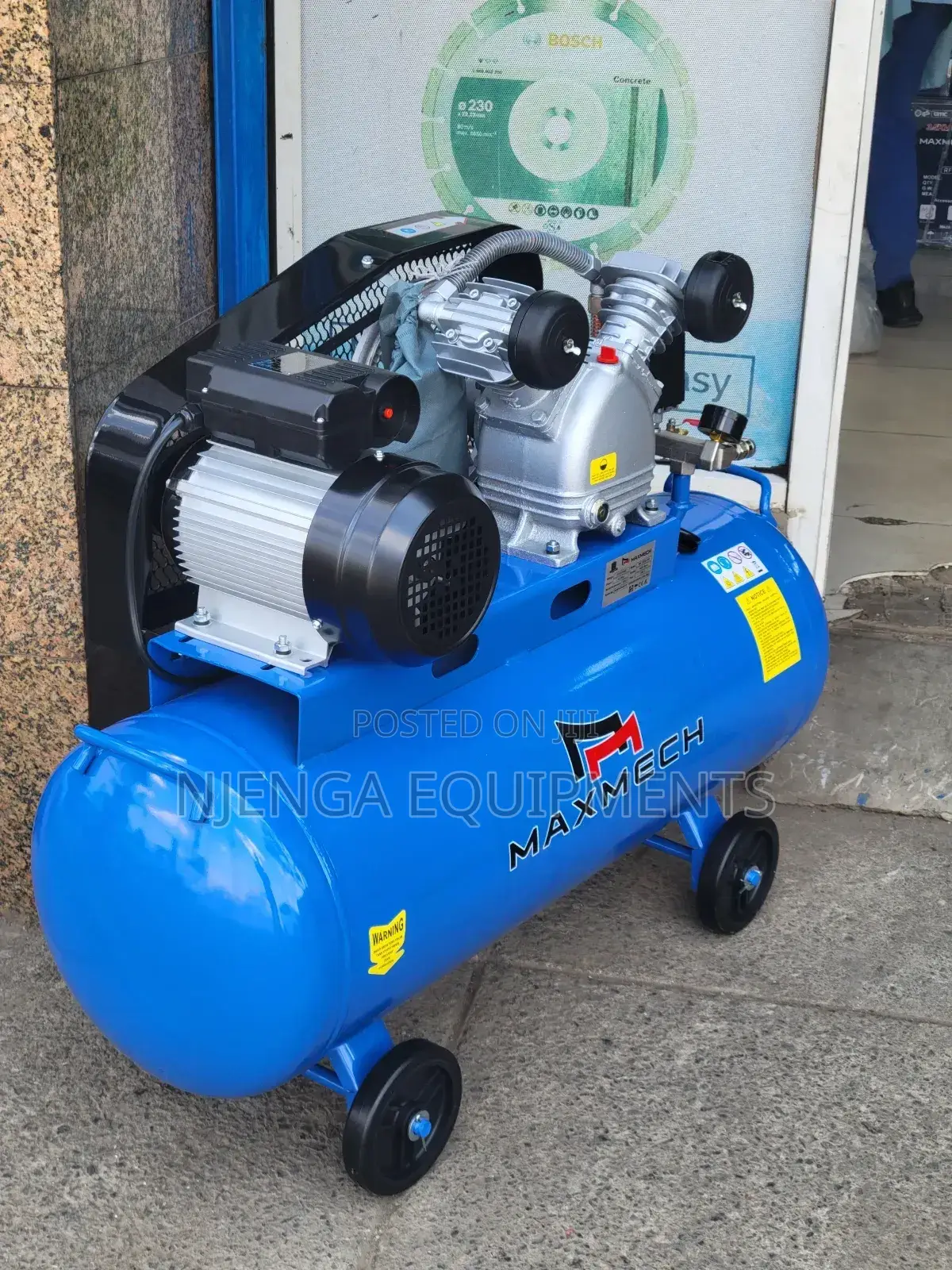 Compact 100l Maxmech Air Compressor