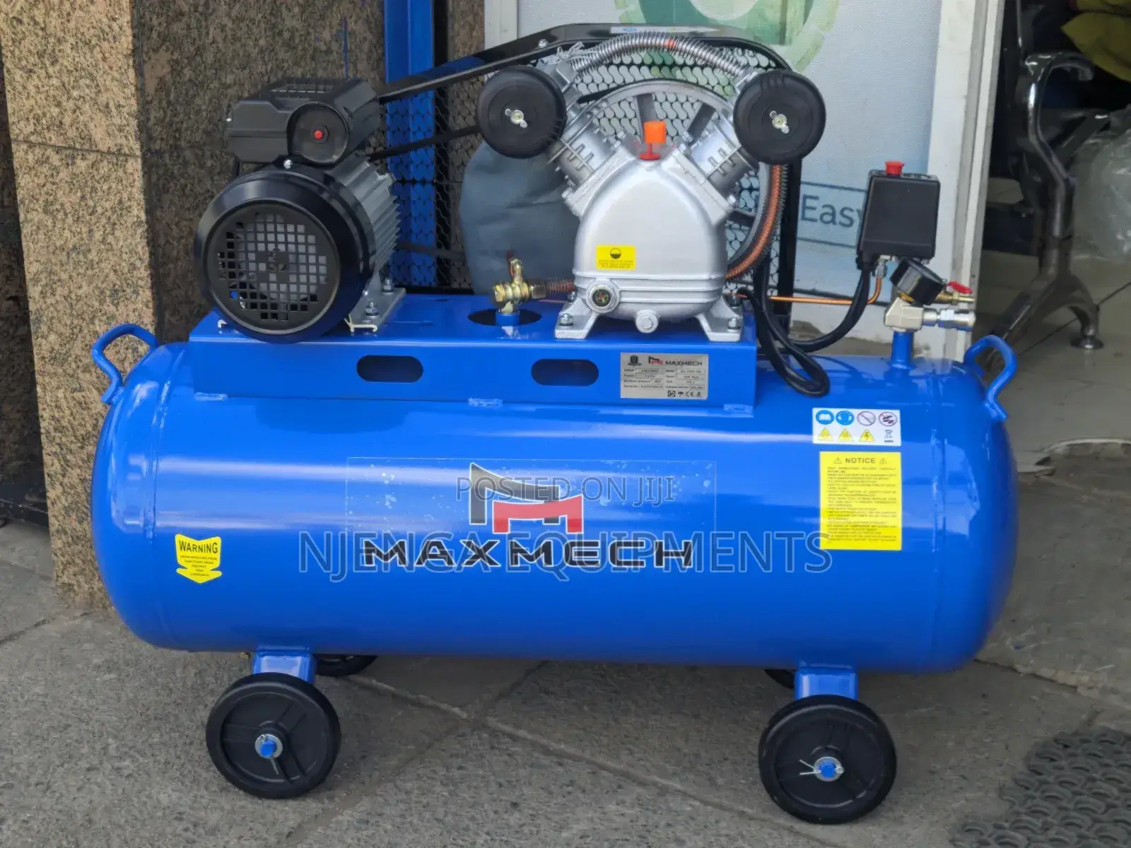 Compact 100l Maxmech Air Compressor