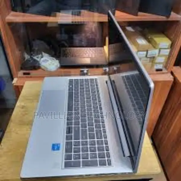 Laptop HP ProBook 450 G8 8GB Intel Core I5 SSD 512GB