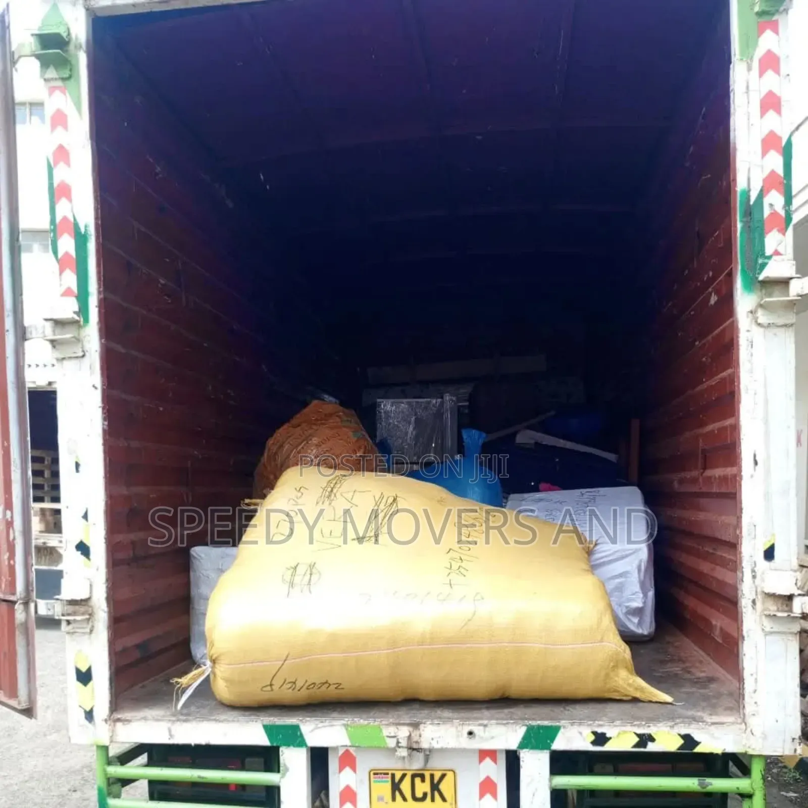 Lorry for Transportation Accessible