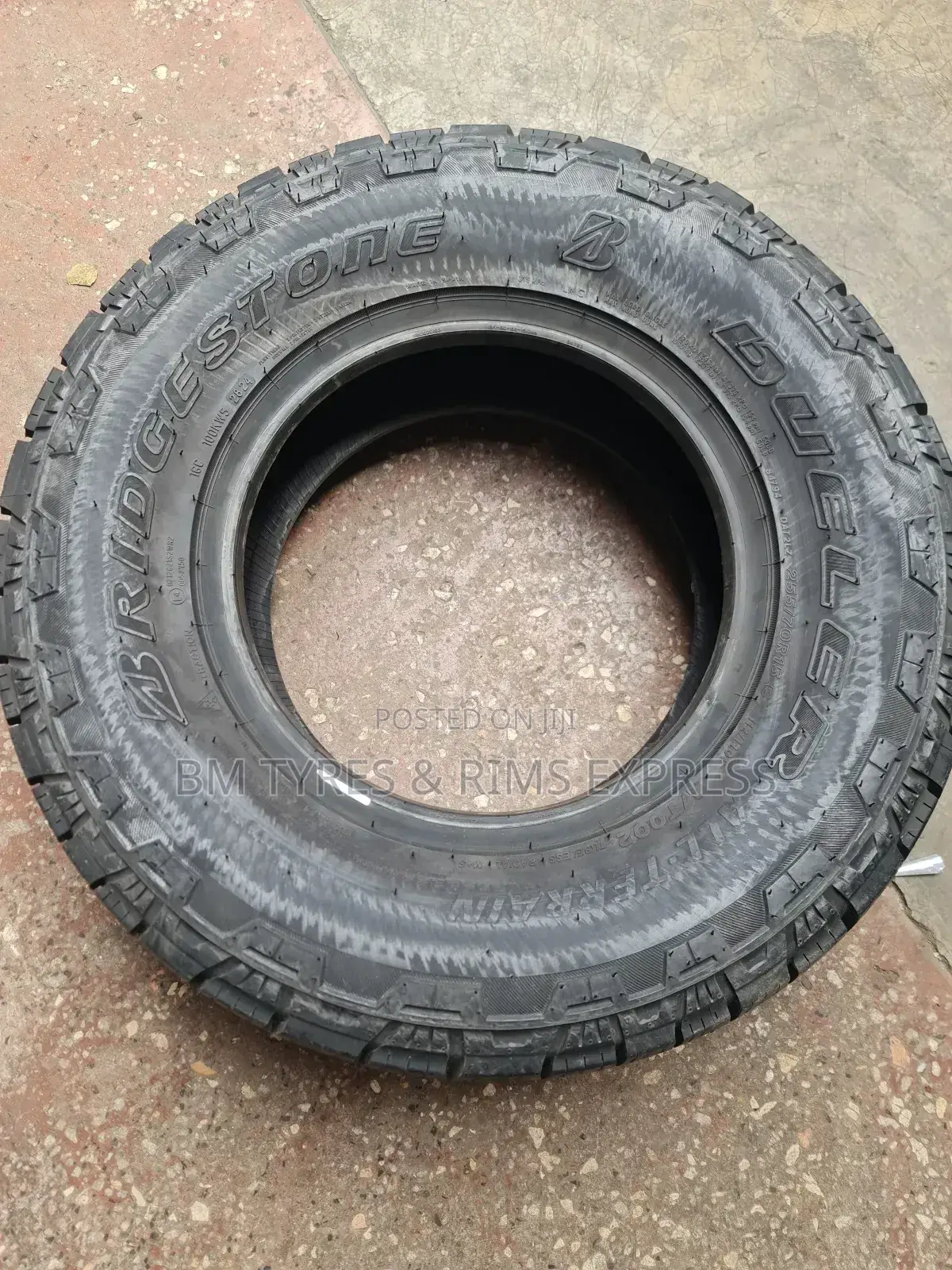 255 /70 R15 Bridgestone Tyres (All Terrrain) 002