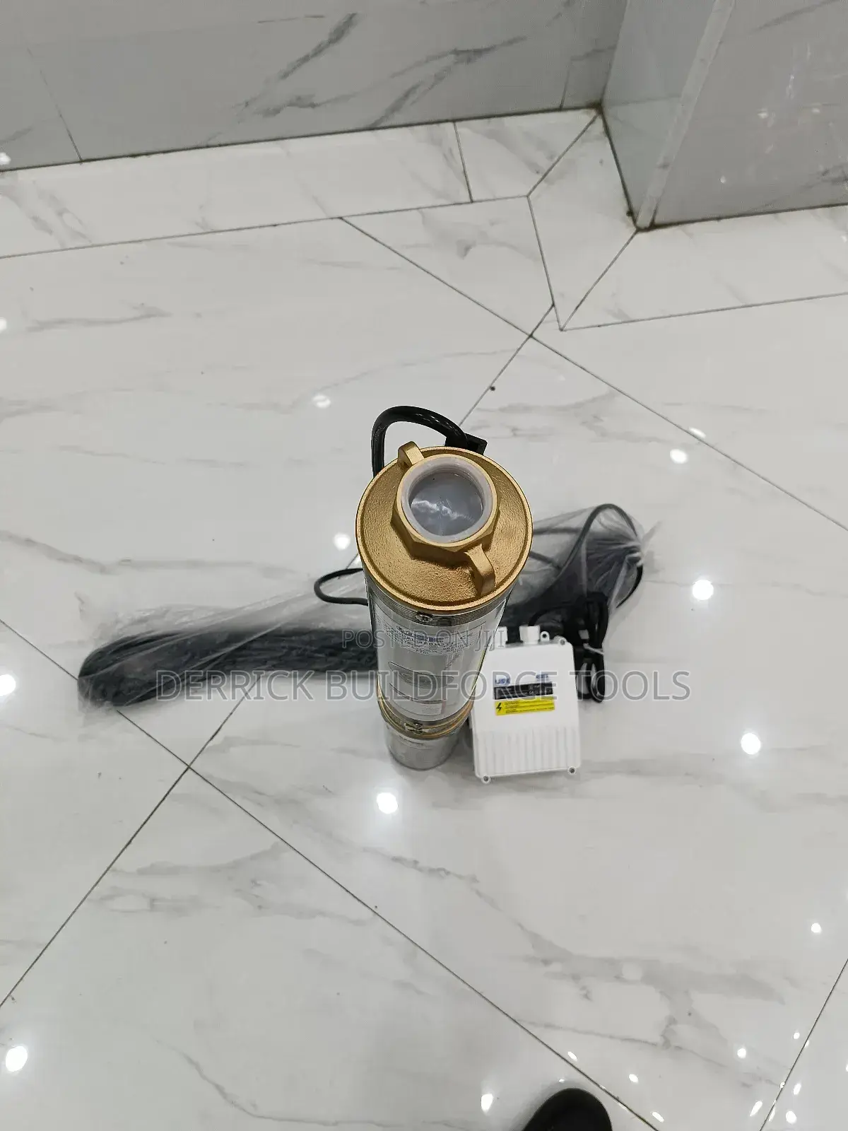 Usk 0.5hp 370w 1.25" 49 Metre Submersible Water Pump Quality