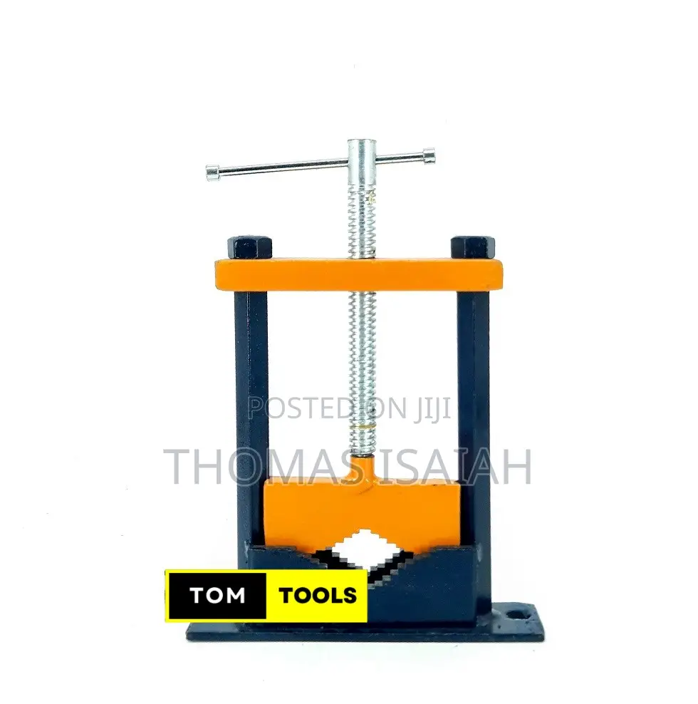 Metro 1⁄2 Inch to 4 Inch Square Pillar Type Pipe Vice