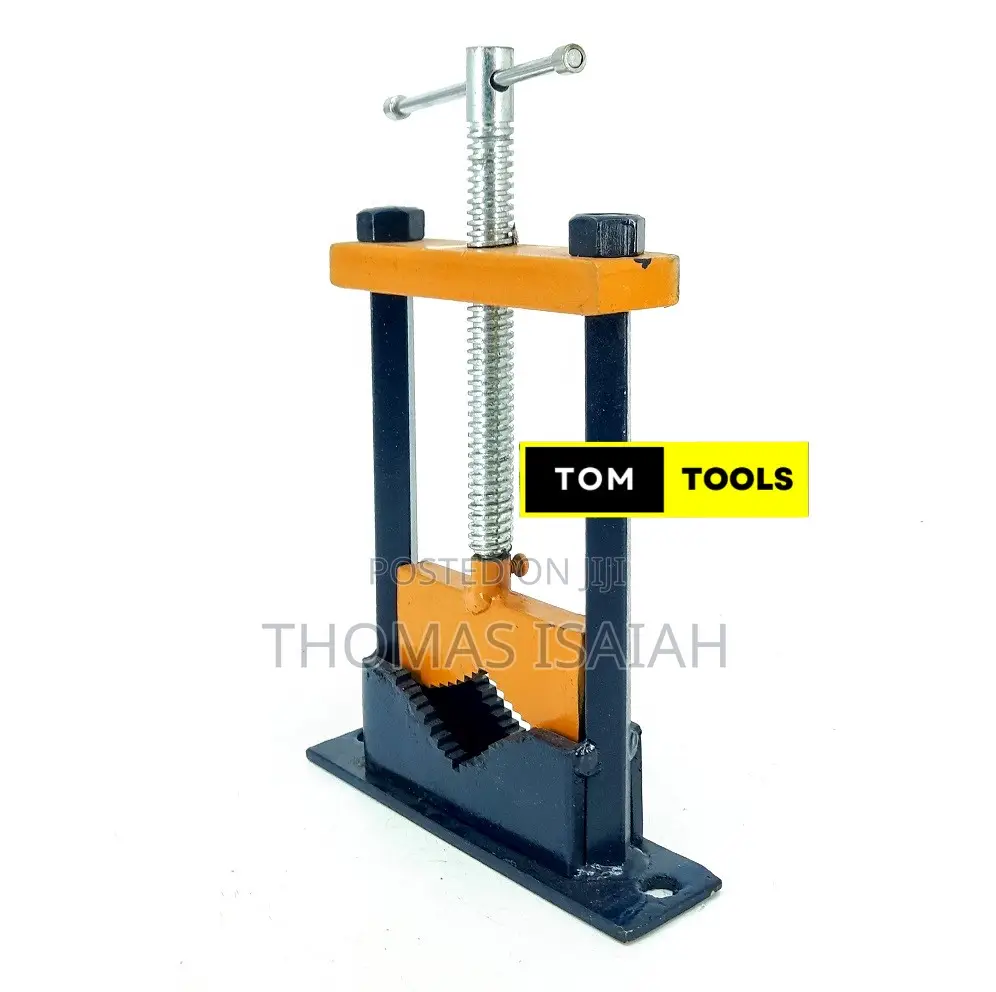 Metro 1⁄2 Inch to 4 Inch Square Pillar Type Pipe Vice