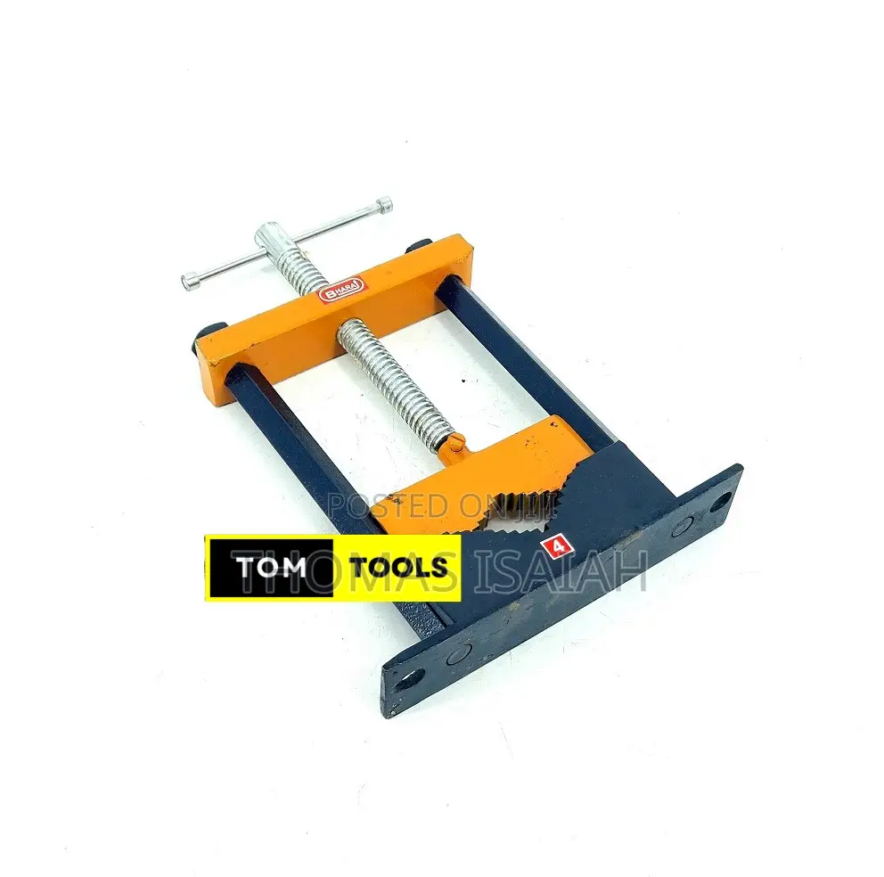 Metro 1⁄2 Inch to 4 Inch Square Pillar Type Pipe Vice