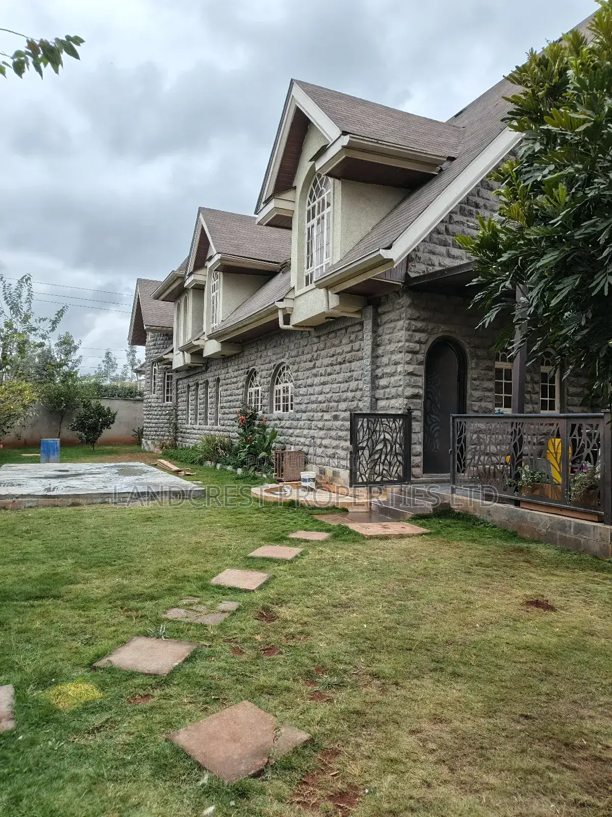 4bdrm Villa in Kitengela for sale