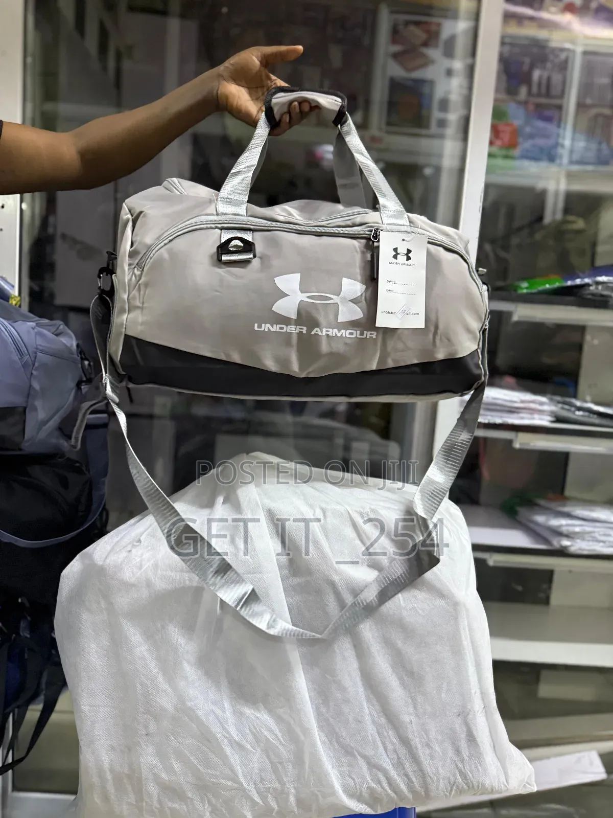 Under Armour Duffle Bag
✅ Spacious Design With Separate Shoe