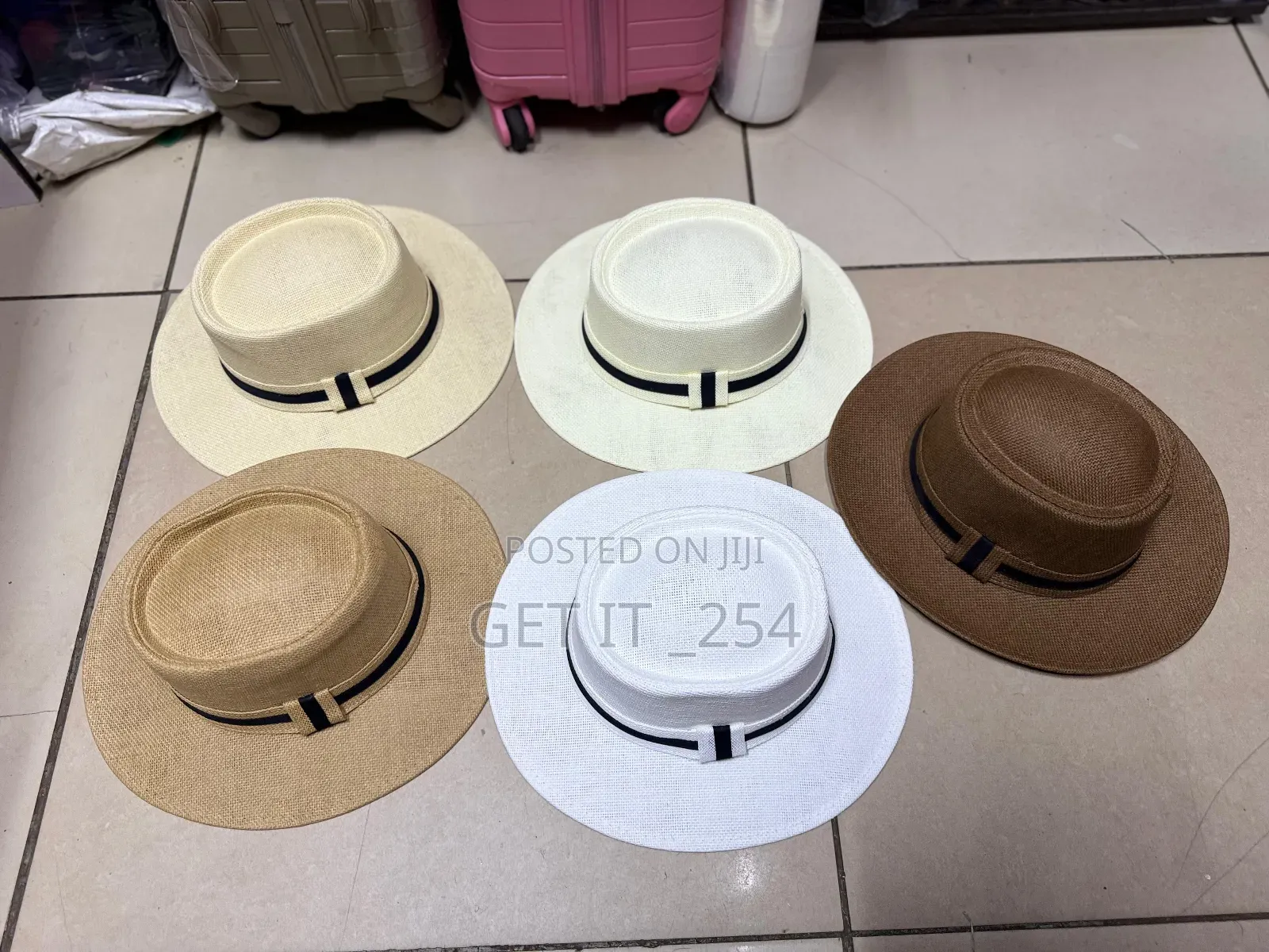 🧢 Stylish Straw /Boater Hats –