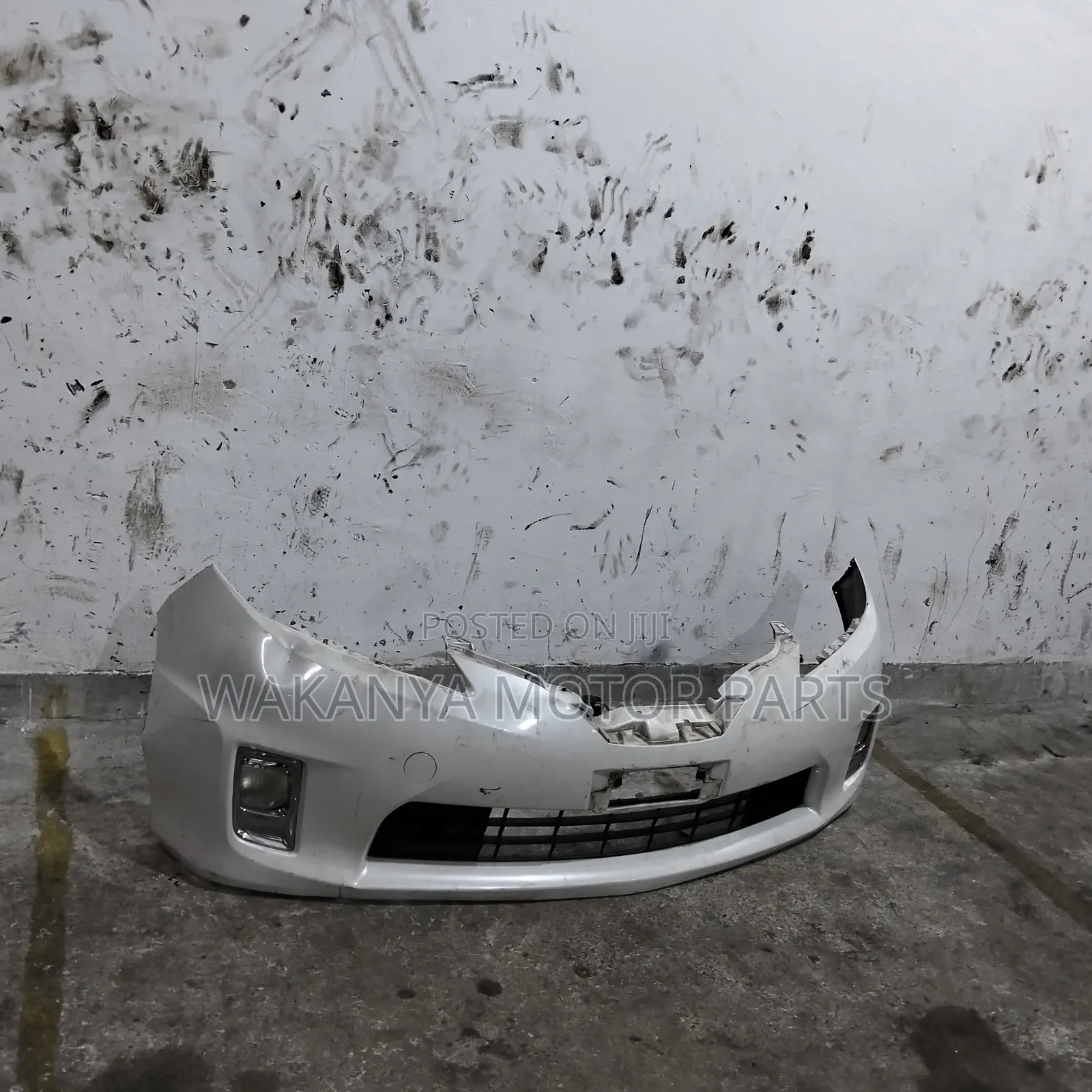 Toyota Estima Model 2008 Front Bumper Complete With Fogs