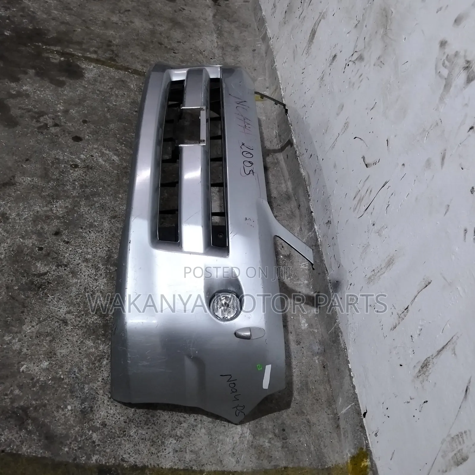 Toyota Noah Model 2005 Front Bumper Complete With Fogs