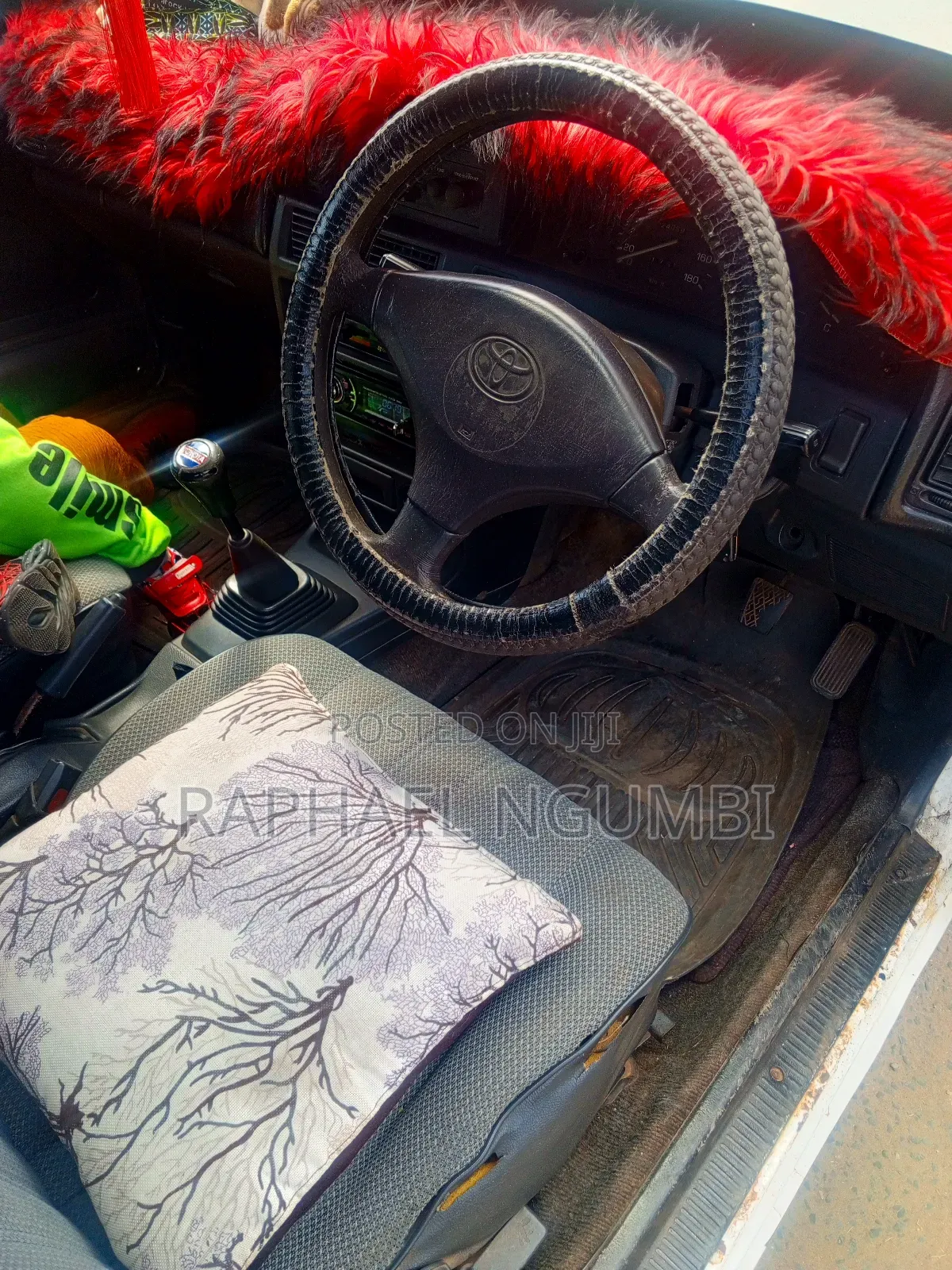 Toyota Corolla 1996 White