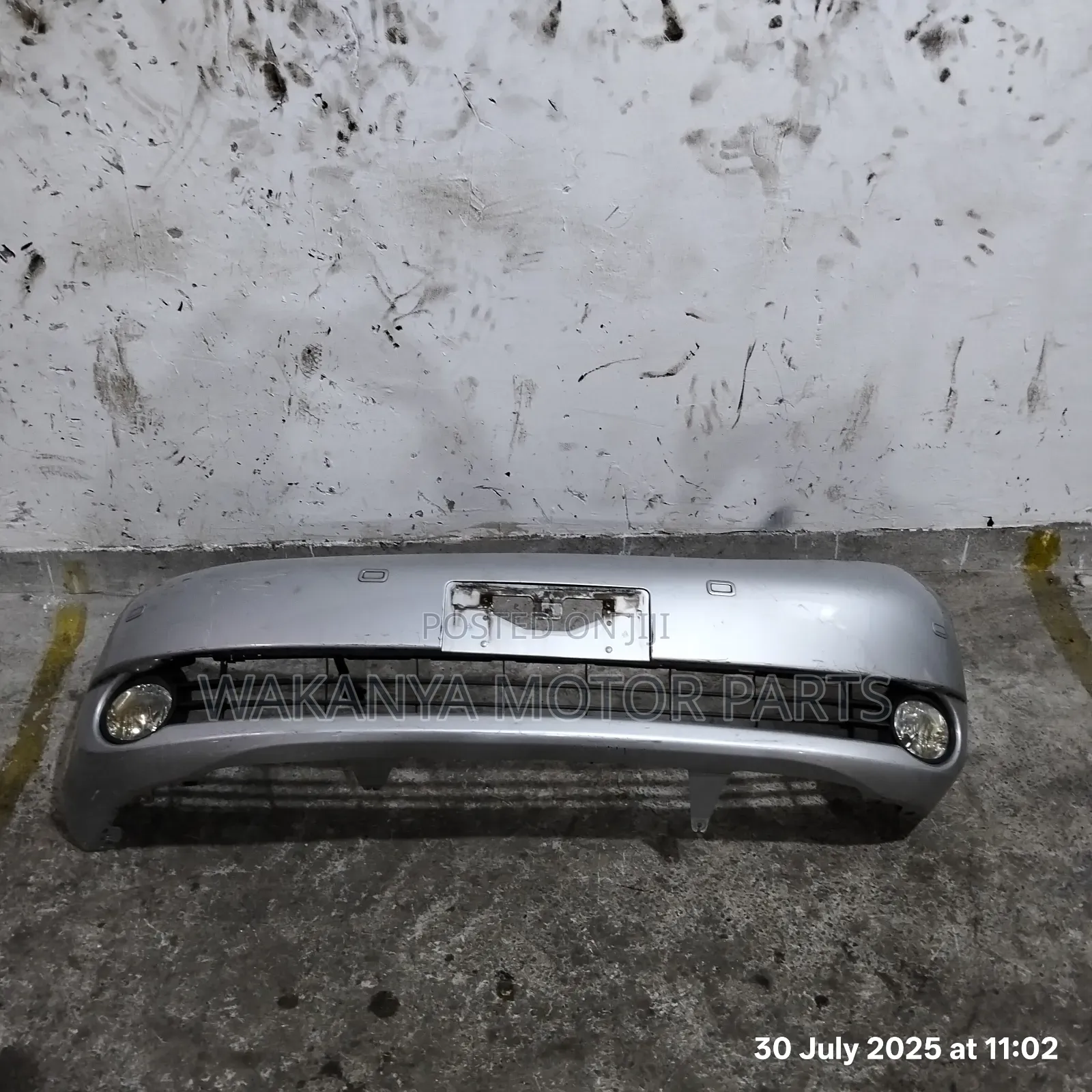 Toyota Isis Model 2004/2006 Front Bumper Complete With Fogs