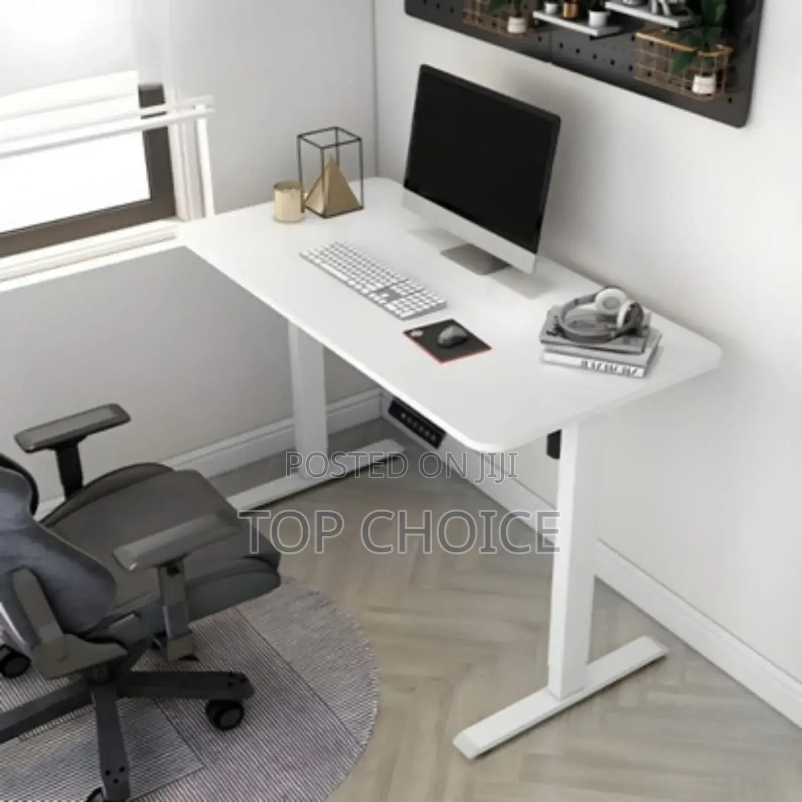 Electronic Monitored Desk