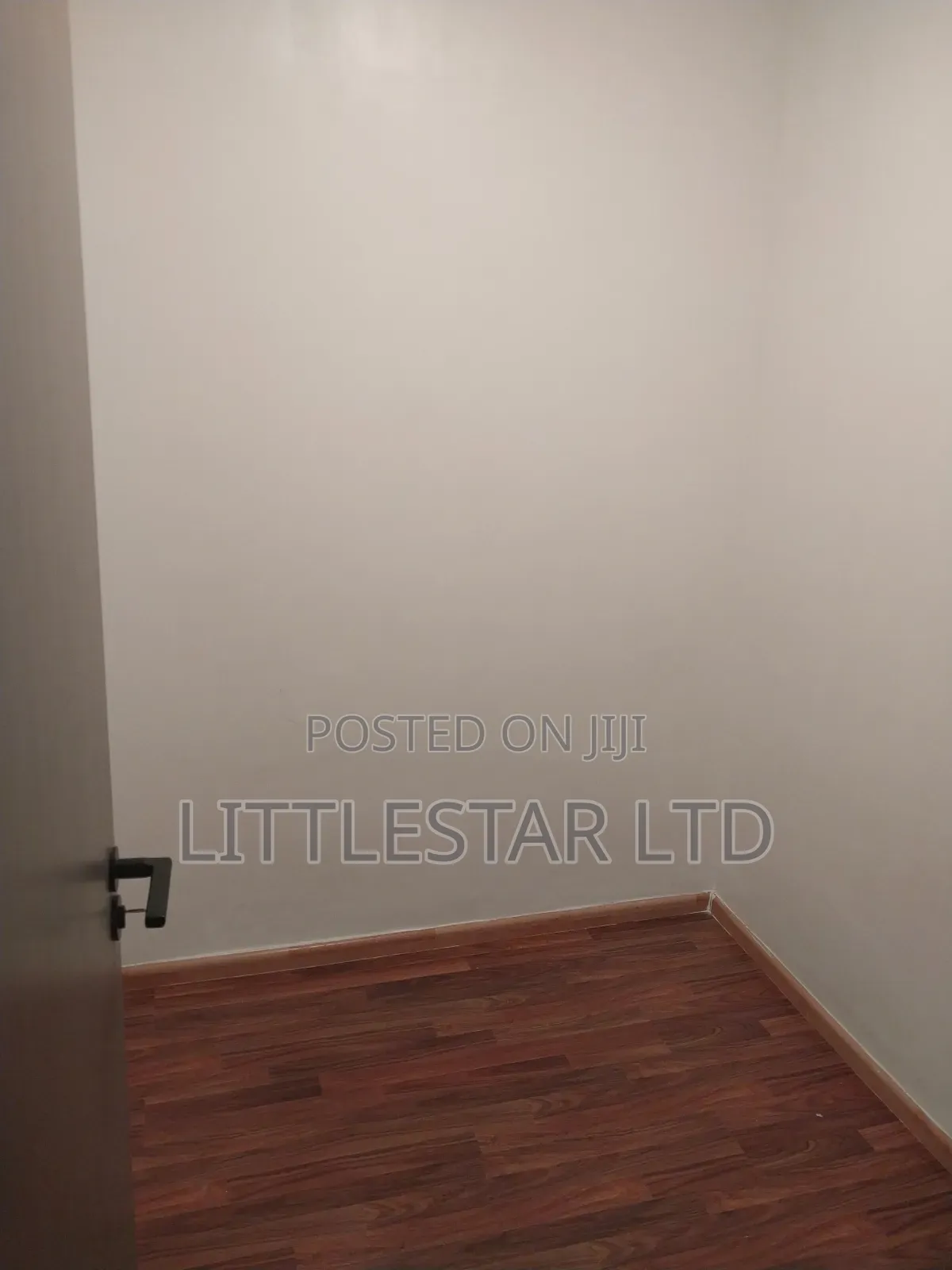 2bdrm Apartment in Royal Garden, Hurlingham for rent