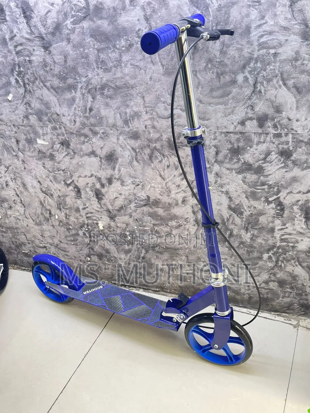 Teenagers / Kids Foldable Metallic Scooter Hand Brake