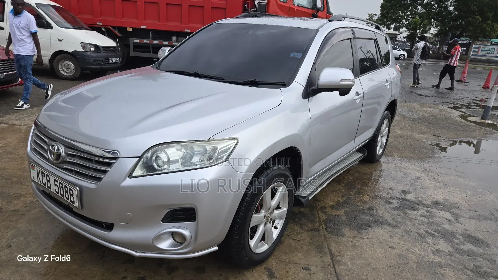 Toyota Vanguard 2010 Silver