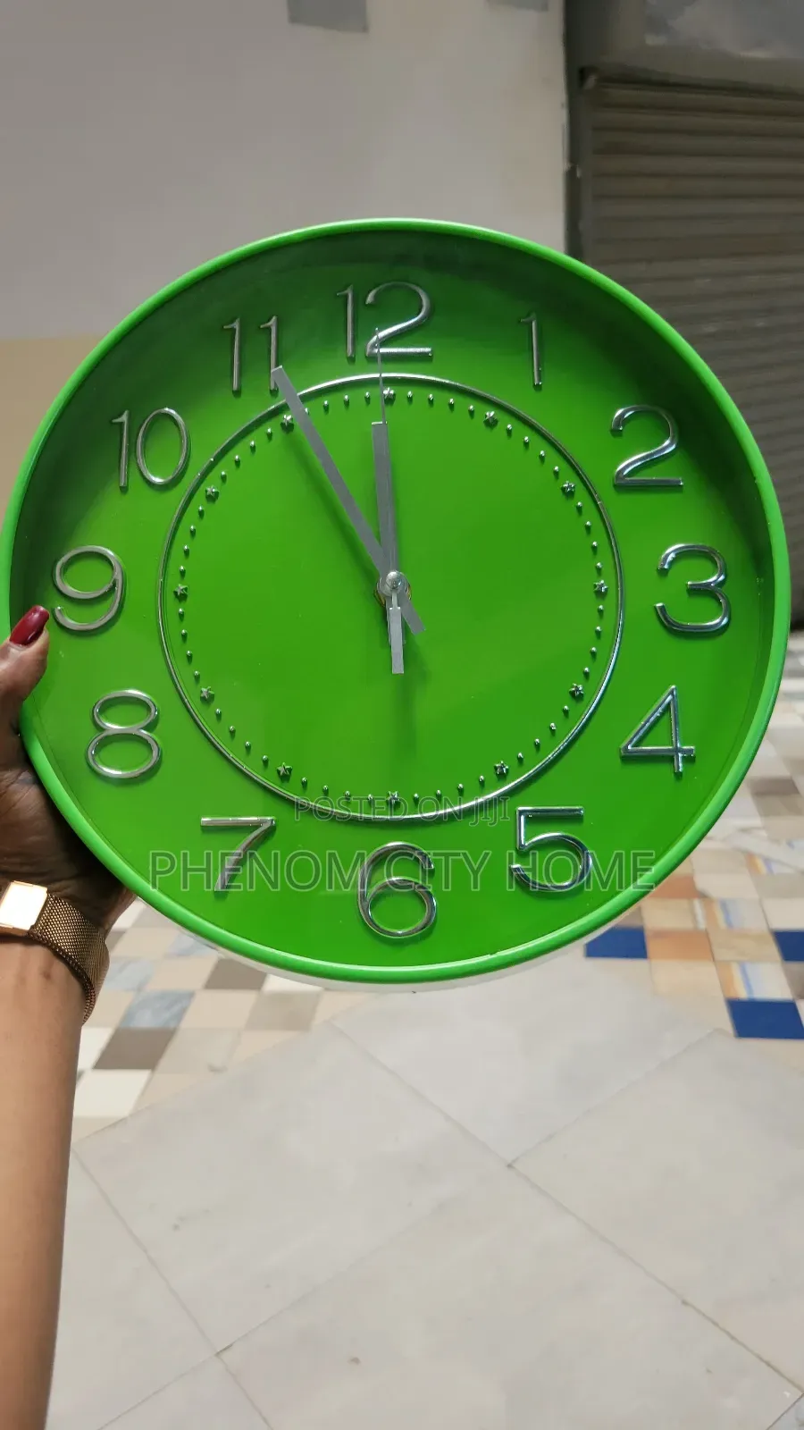12inch Round Wall Clocks Available