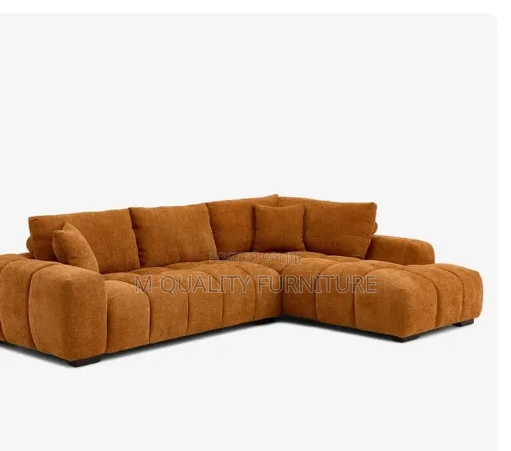 Beautifully Crafted Cornered Sofa