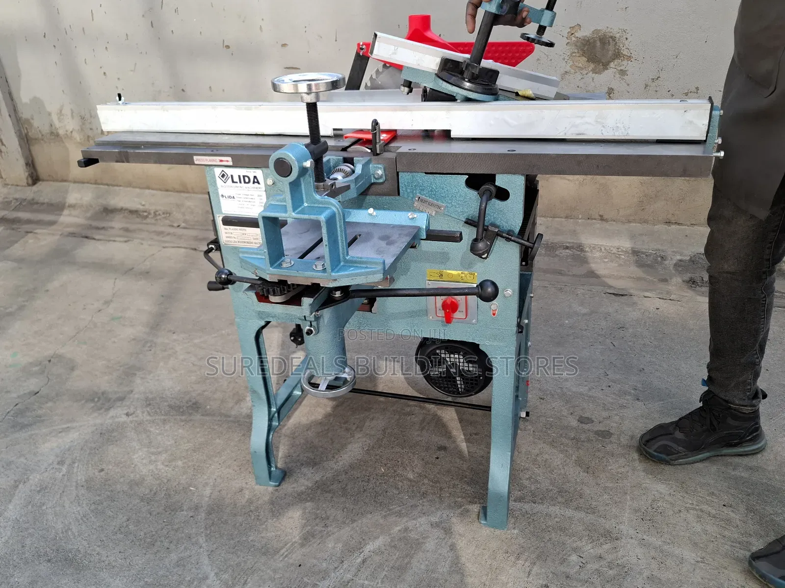12 Inches Lida Multifuctional Woodworking Machine.